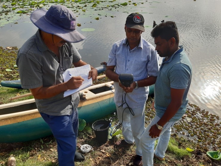 Surface water quality test in Muwaatagama wewa