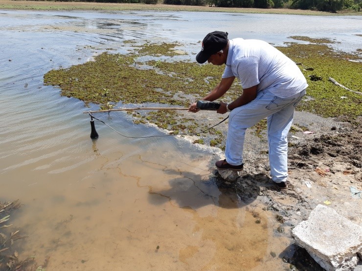 Surface water quality test in Ratmalgahawewa-Mahawewa